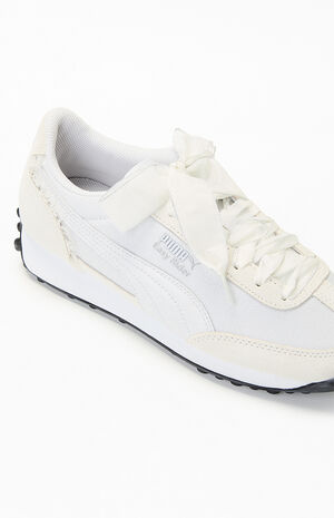 Women's Gray Easy Rider Sneakers image number 6