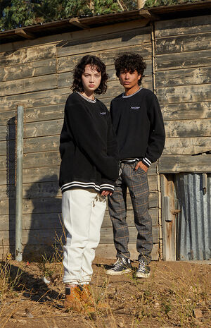 Sherpa Crew Neck Sweatshirt Sherpa Crew Neck Sweatshirt image number null