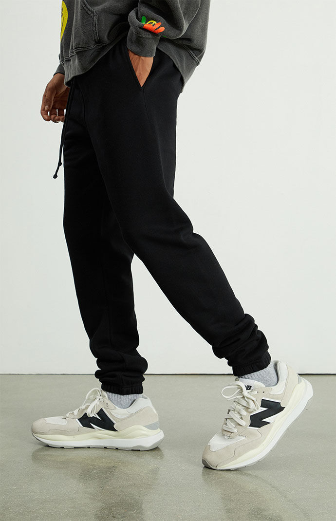 Black fitted sweatpants 2025
