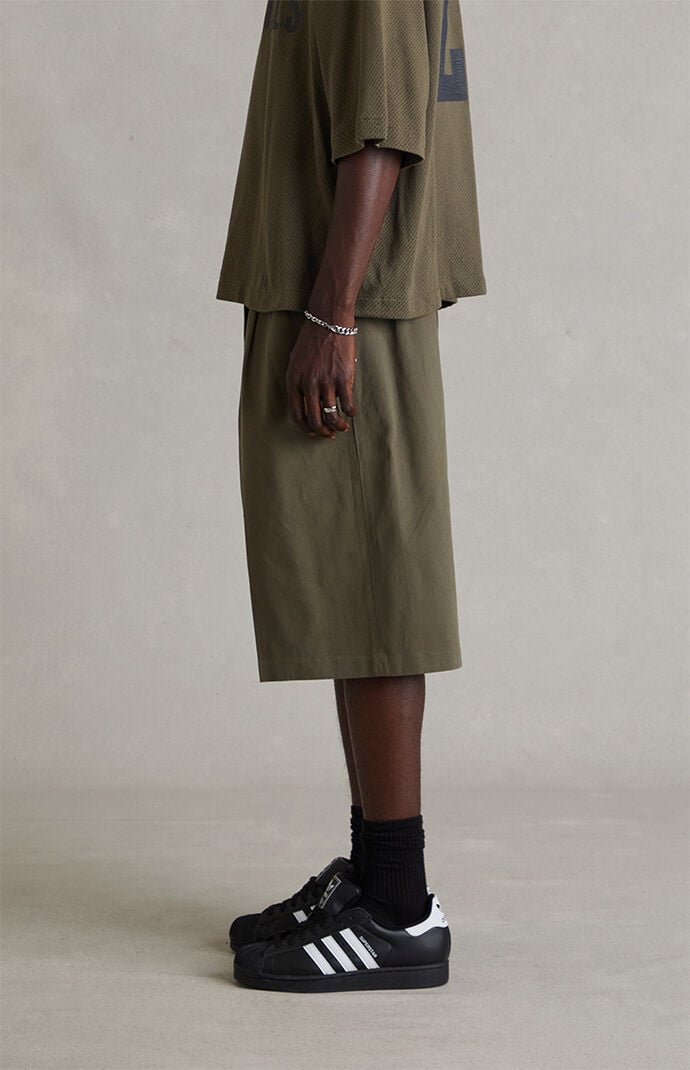 Fear of God ESSENTIALS Moss Relaxed Drawstring Shorts