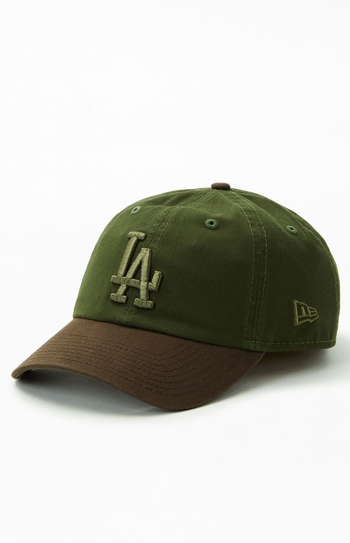 La strapback hat top