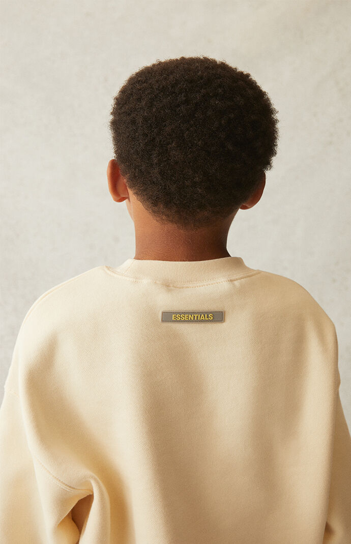 cream crew neck outfit