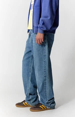 Dylan Baggy Jeans Medium Blue Wash image number 4