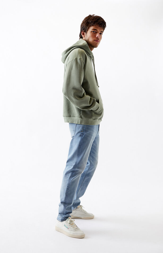 Light Slim Taper Jeans