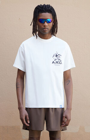 Vintage Wash Heavyweight Riser Graphic T-Shirt image number 2
