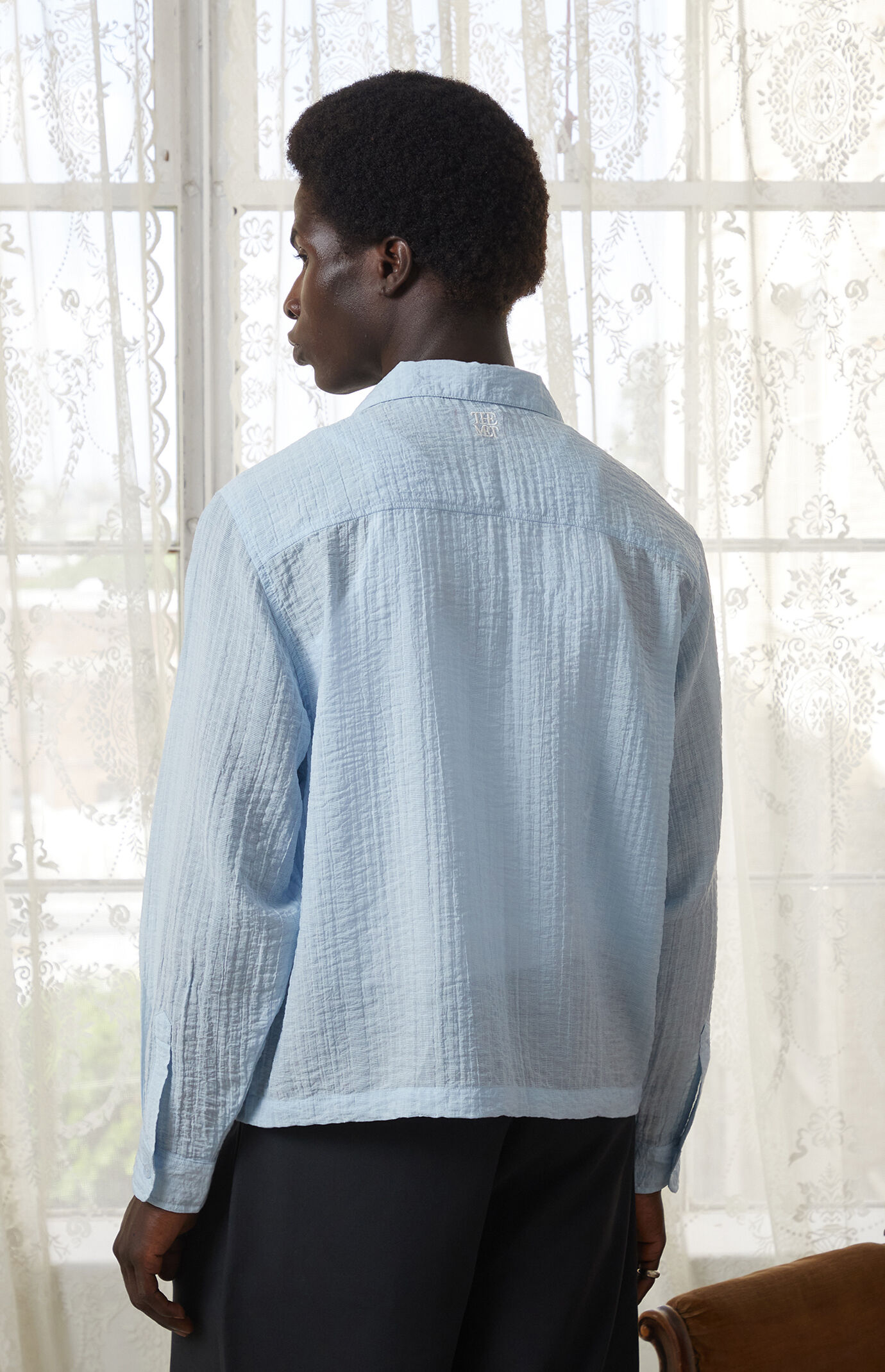 The Met x Pacsun Seersucker Cropped Button Up Long Sleeve Shirt