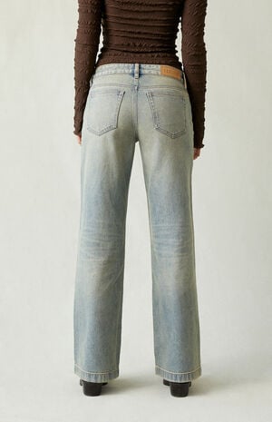 Zoe Low Rise Girlfriend Jeans Light Blue Tint image number 4