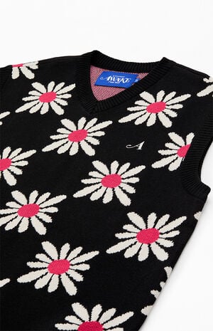 Checkered Floral Sweater Vest image number 2