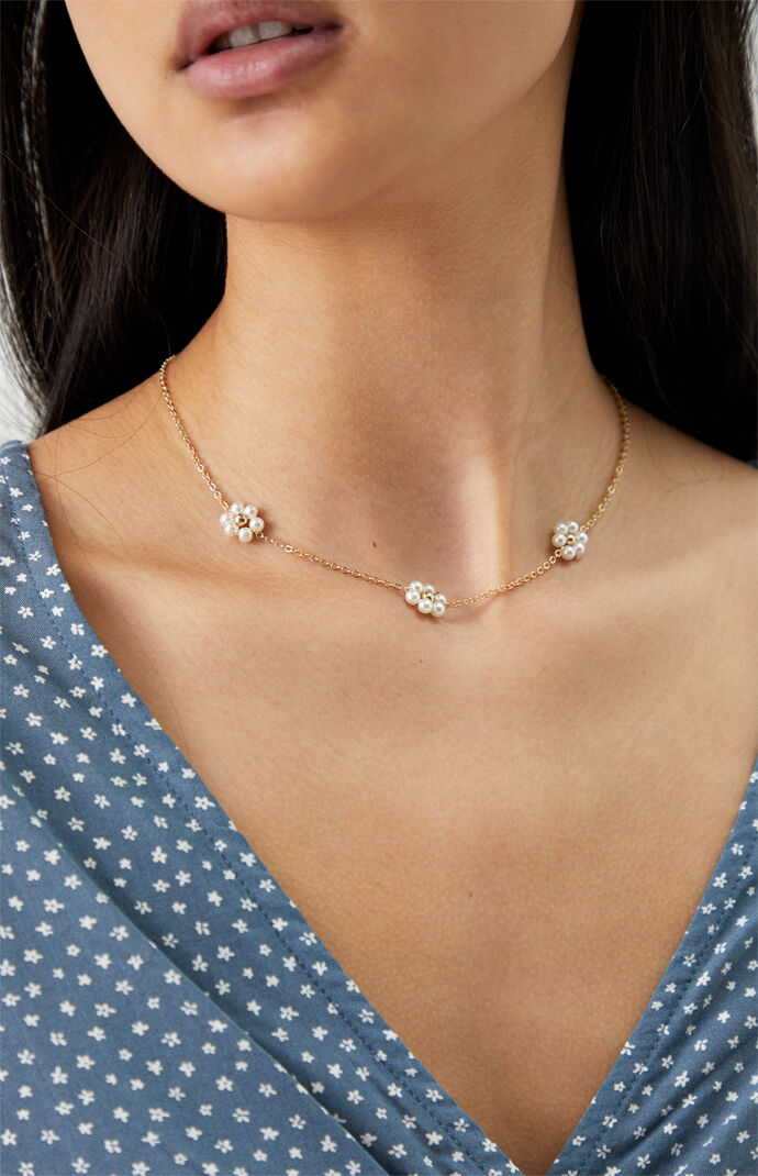 Lady marmalade pearl necklace store