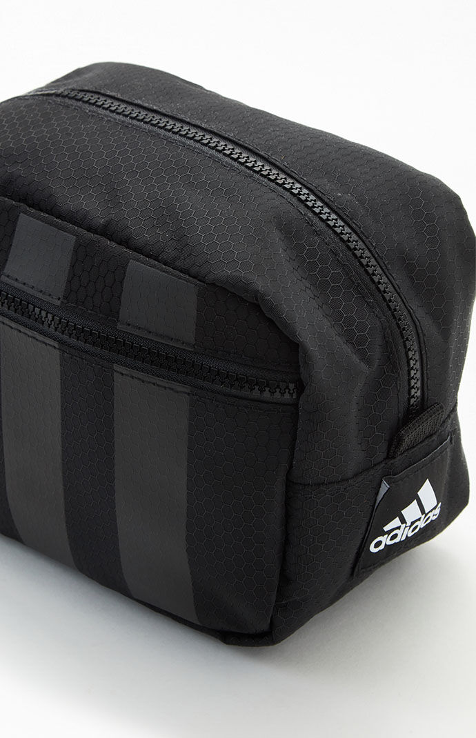 Adidas 2024 dopp kit