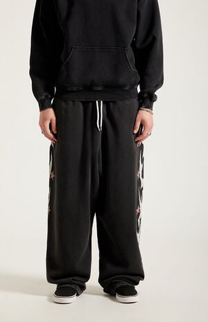 Black Flame Star Fleece Baggy Sweatpants image number 3