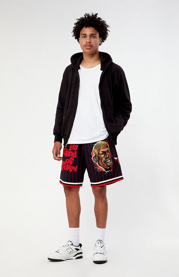NBA Hometown Champs Shorts - Chicago Bulls by Mitchell & Ness Online, THE  ICONIC