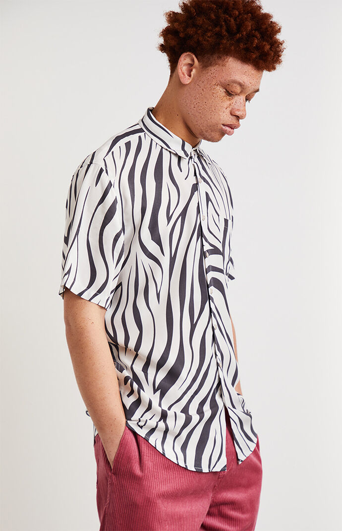Holiday Printed Short Sleeve Button Up Shirt
