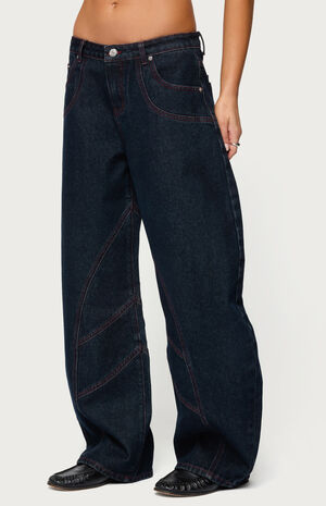 Double Pocket Low Rise Barrel Jeans image number 2