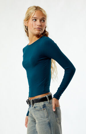 Queen Long Sleeve Cropped T-Shirt image number 2