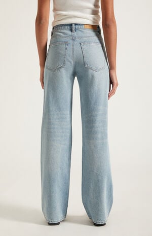 Madison High Waisted Girlfriend Jeans Light Blue image number 4