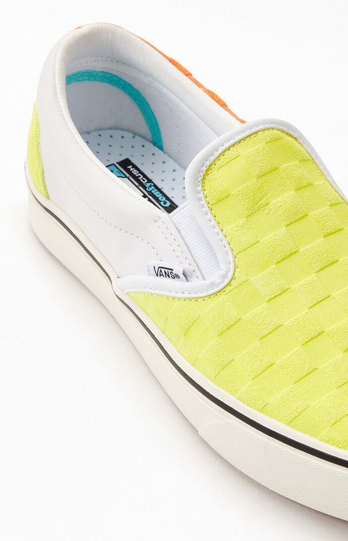 White slip on vans pacsun 2025