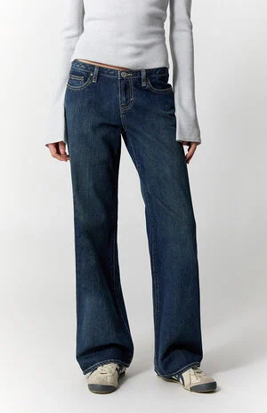 Zoe Low Rise Girlfriend Jeans Dark Blue Wash image number 2