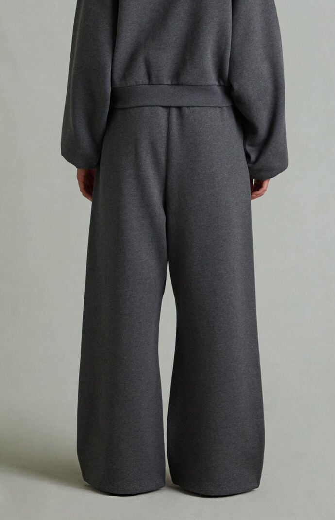 Fear of God ESSENTIALS Women's Charcoal Heather Lounge Fleece Baggy Sweatpants