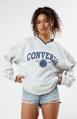 Retro V-Neck Oversized Sweatshirt image number 1