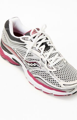 Red Progrid Omni 9 Shoes image number 6