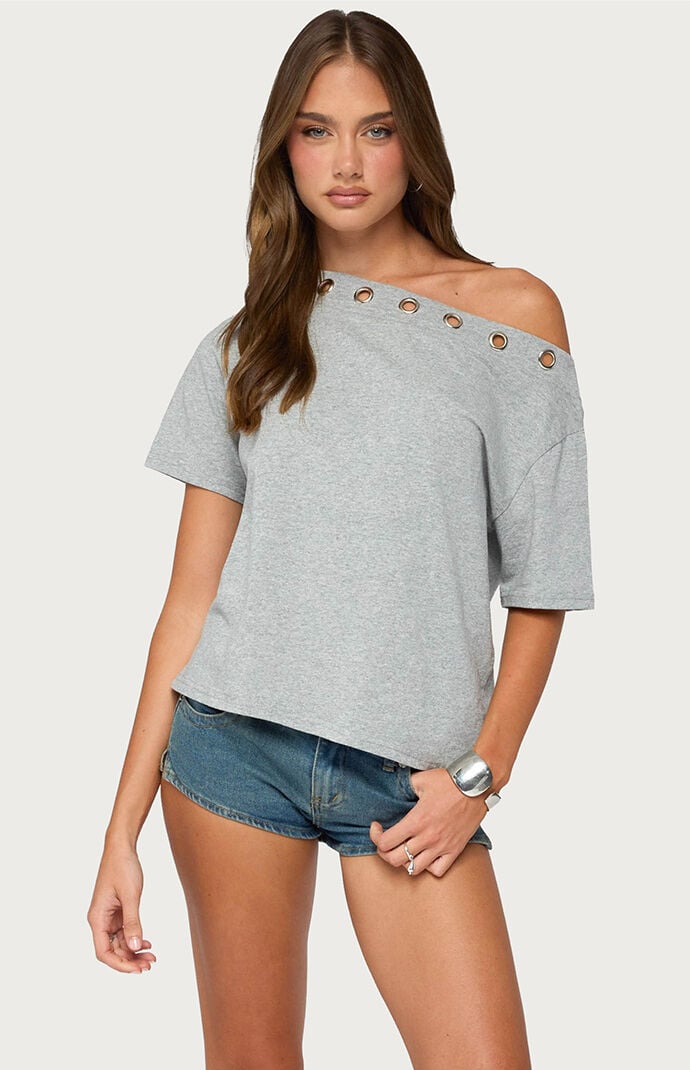 Edikted Leslee Grommet Off-The-Shoulder T-Shirt