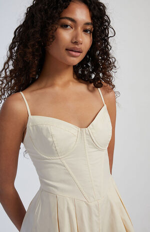 Cream Bustier Romper image number 3