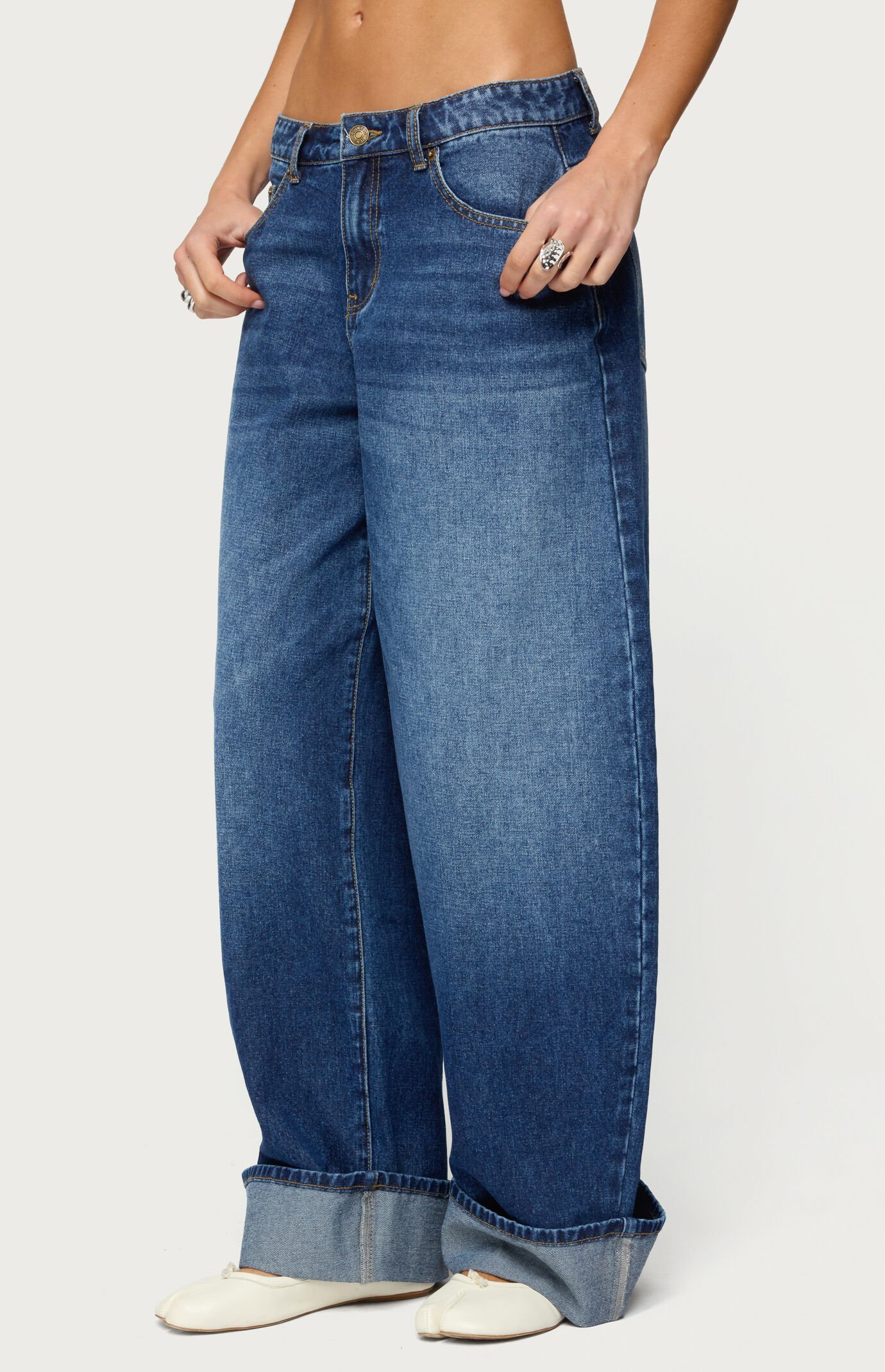 Edikted Kella Extra Oversized Low Rise Jeans