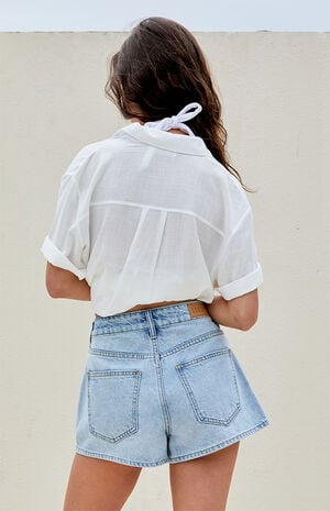 Light Indigo Denim Mom Shorts image number 4