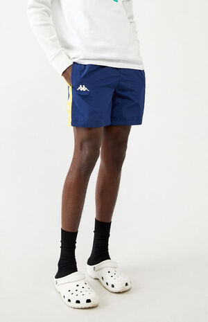 Banda Coney Nylon Active Shorts image number 3