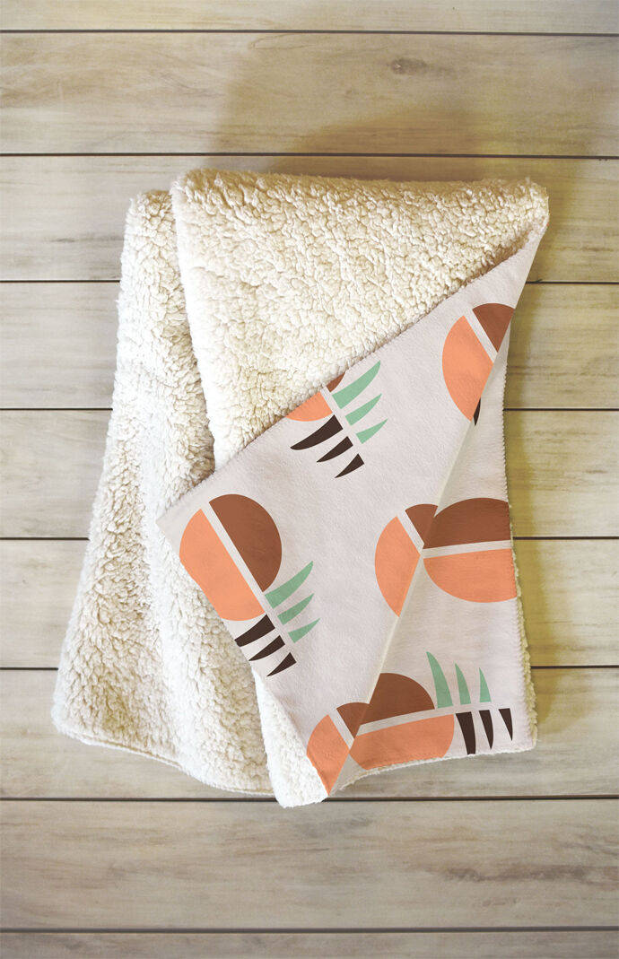 Mod Pineapple Fleece Throw Blanket