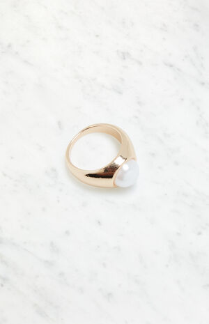 Pearl Ring image number 1