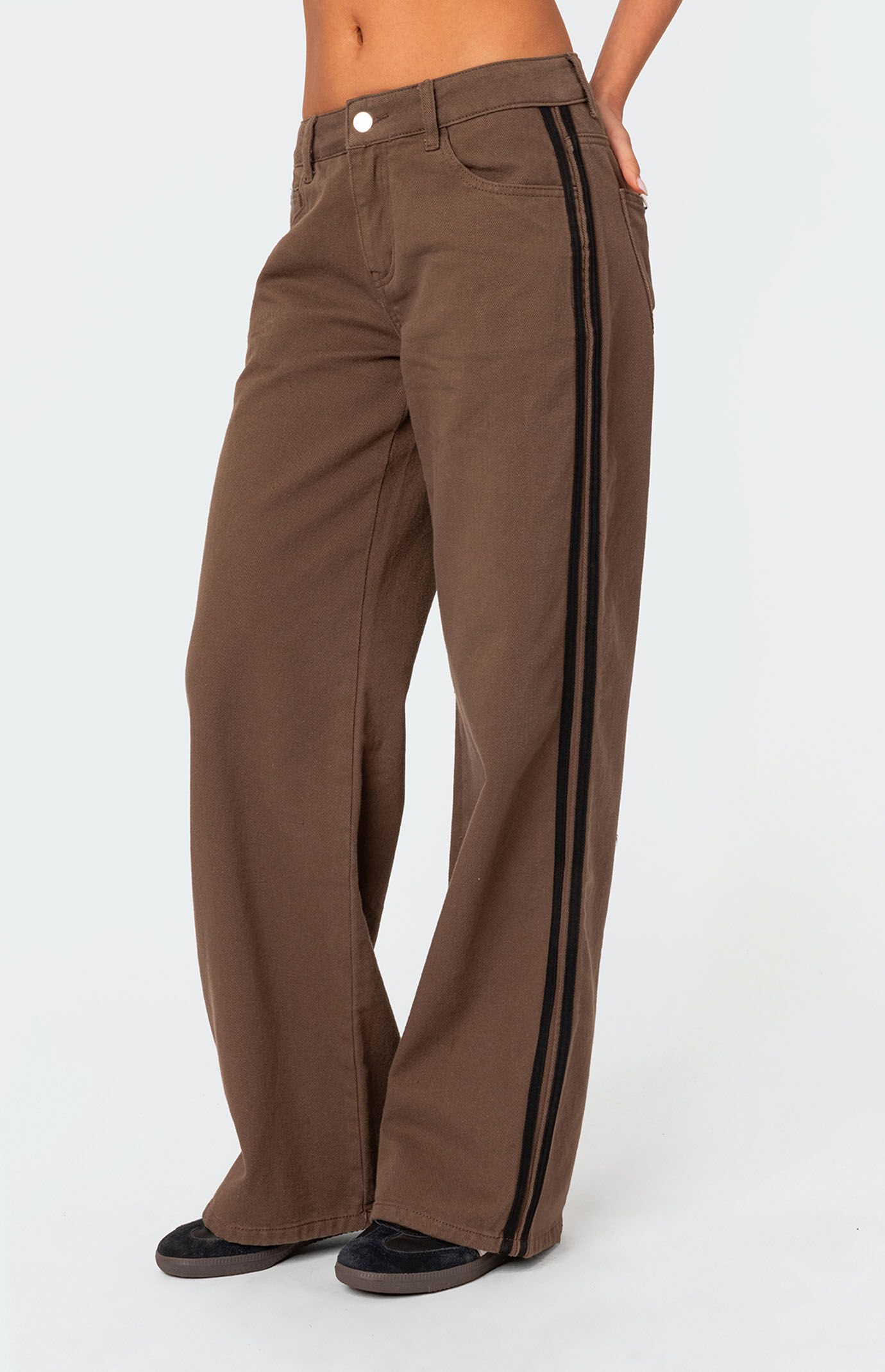 Edikted Mattie Slouchy Low Rise Jeans