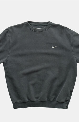 2000s Nike Crew Neck Sweatshirt image number 2