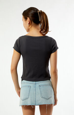 Kendall V-Neck T-Shirt image number 3