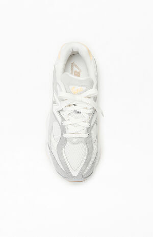 Kids Grey 9060 Shoes image number 5