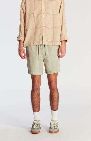Green Twill Volley Shorts image number 2