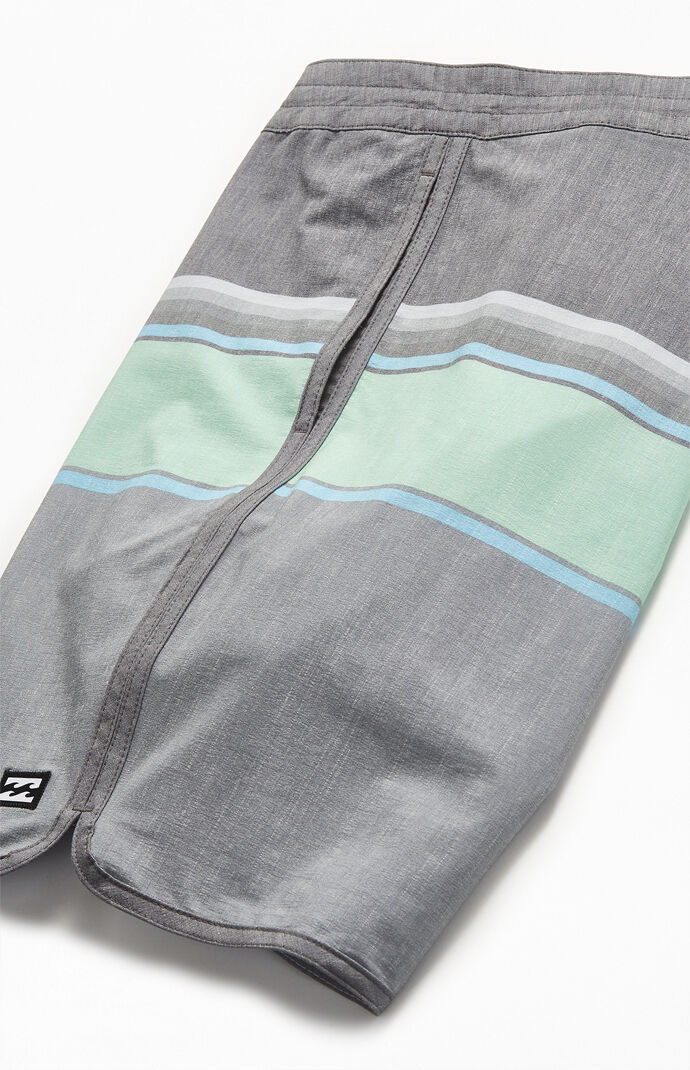 73 Spinner LT 19" Boardshorts