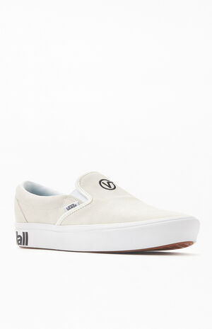 White & Black ComfyCush Distort Slip-On Shoes image number 1