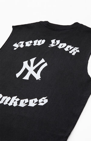 Yankees Cut-Off Muscle T-Shirt image number 4
