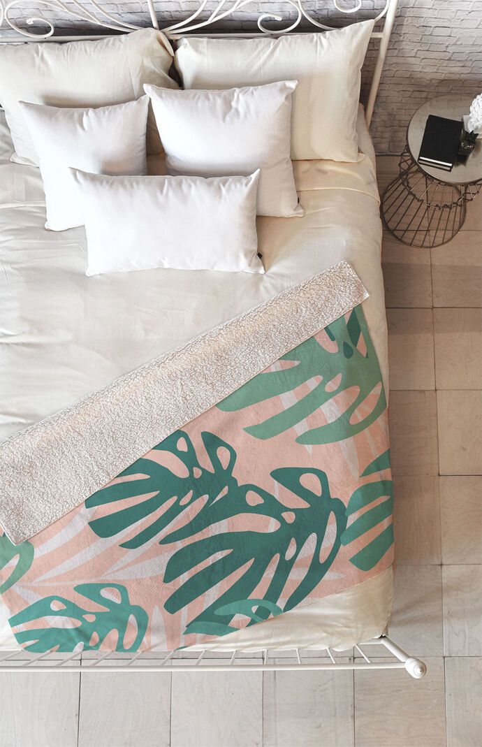 Dream Tropical Fleece Throw Blanket