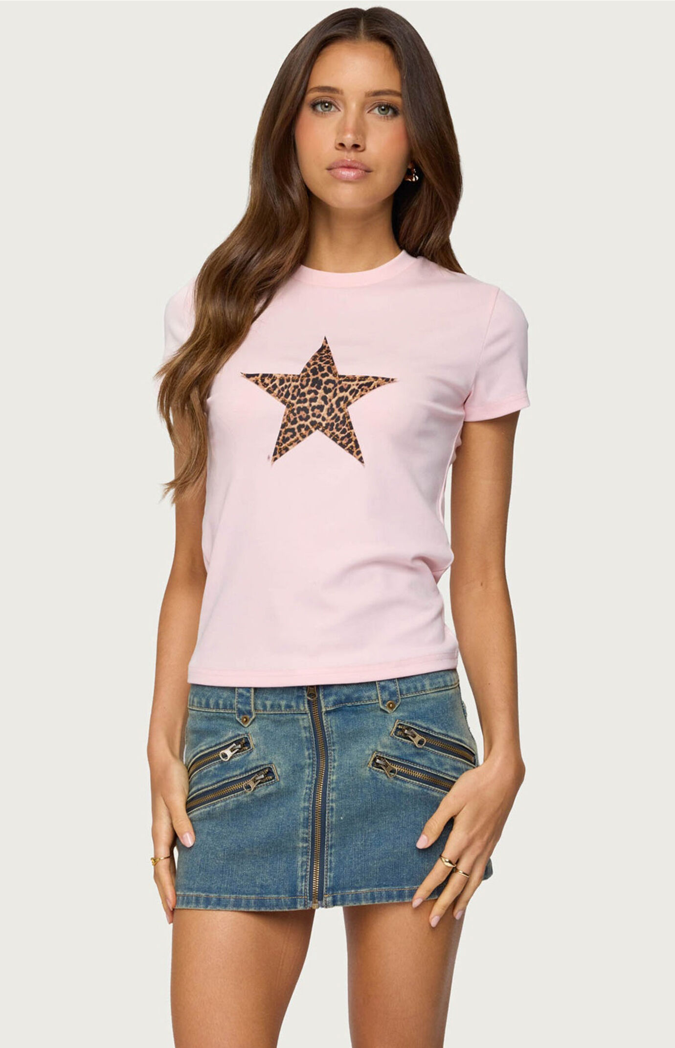 Edikted Narla Leopard Star T-Shirt