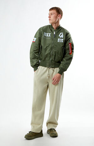 CA MA-1 Bomber Jacket image number 4