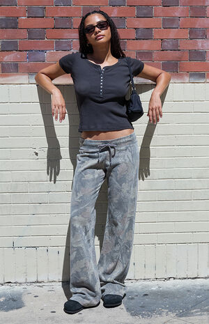 Black Henley Short Sleeve Top image number 4