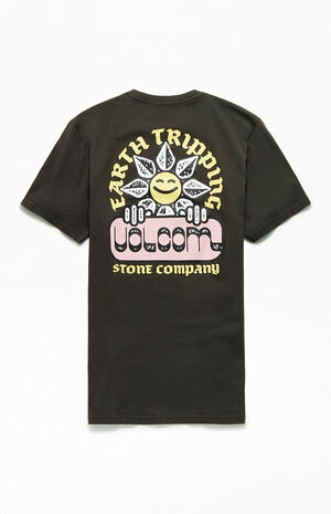 Eco Farm to Yarn Gardener T-Shirt image number 1