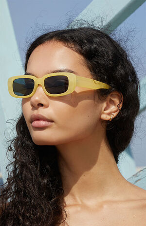 By PacSun Yellow Y2K Icon Plastic Sunglasses image number 2