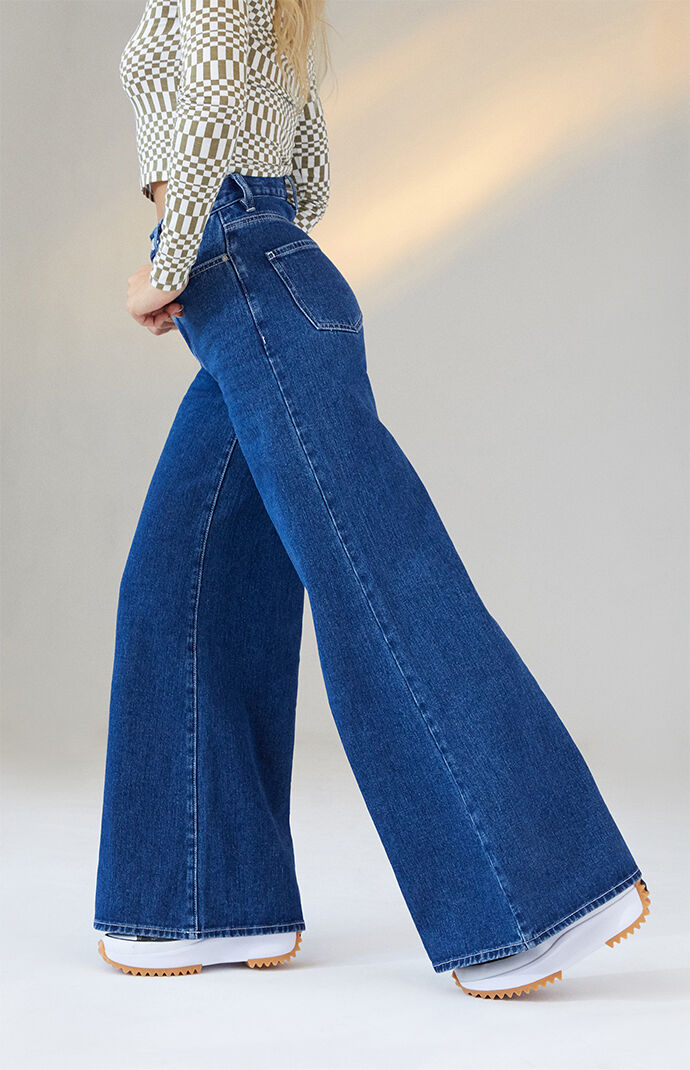 Wide leg deals blue jeans