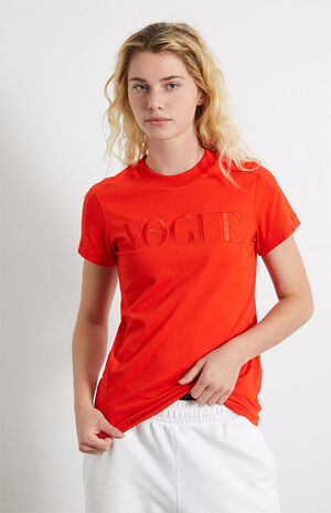 x Vogue Red Regular T-Shirt image number 1