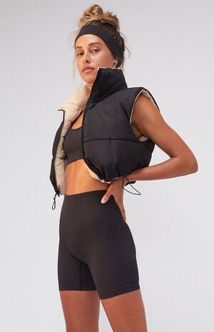 Black Active Seamless Ribbed Biker Shorts image number 3