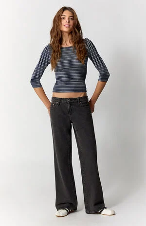 Zoe Low Rise Girlfriend Jeans Black image number 6